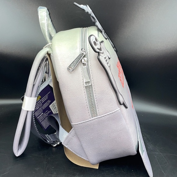 24HR DROP ⬇️ Loungefly Glow in the dark Beetlejuice backpack - Picture 2 of 4